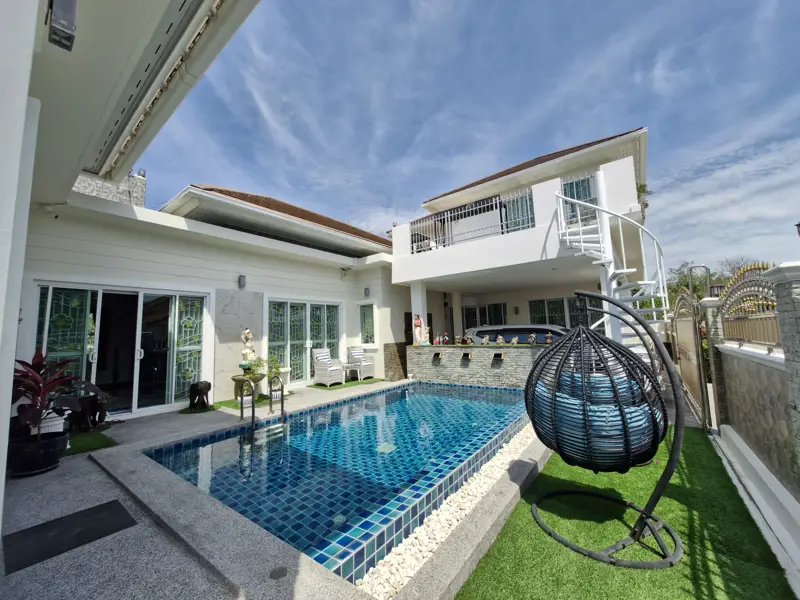 Hua Hin - La Sierra: Live the Dream! - House -  - 