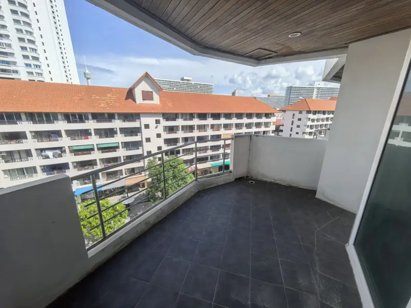 Cheap 2-bedrooms unit in the BEST location! - Apartment -  - 